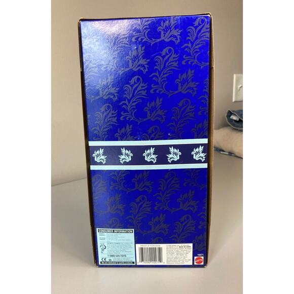 Vintage Mattel Winter Velvet Barbie 1995 Exclusive Blonde Special Edition - Picture 5 of 8